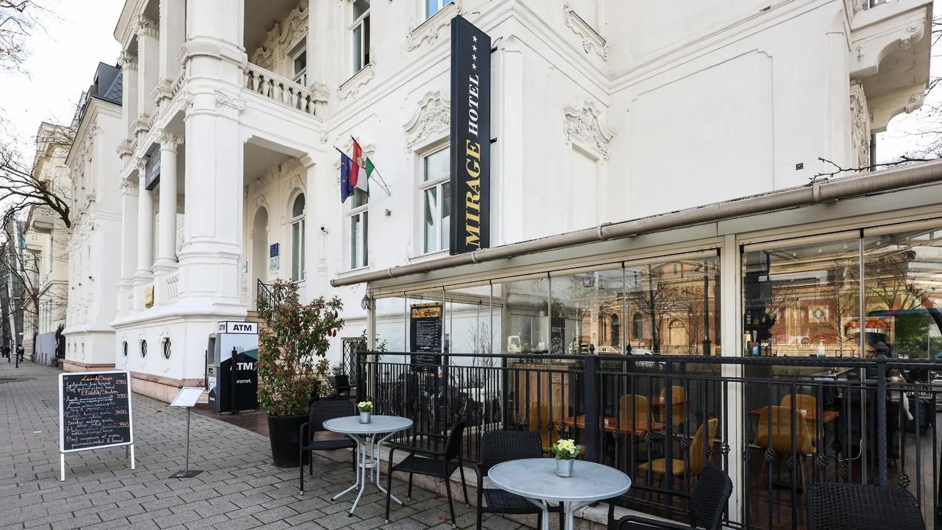 Mirage Medic Hotel Budapeşte 4*,